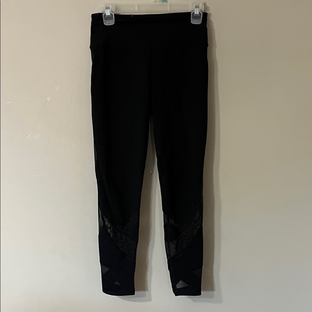 Sleek Black Women's Leggings